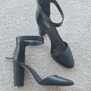 Kate Spade Elegant Black Block Heels Size 8M